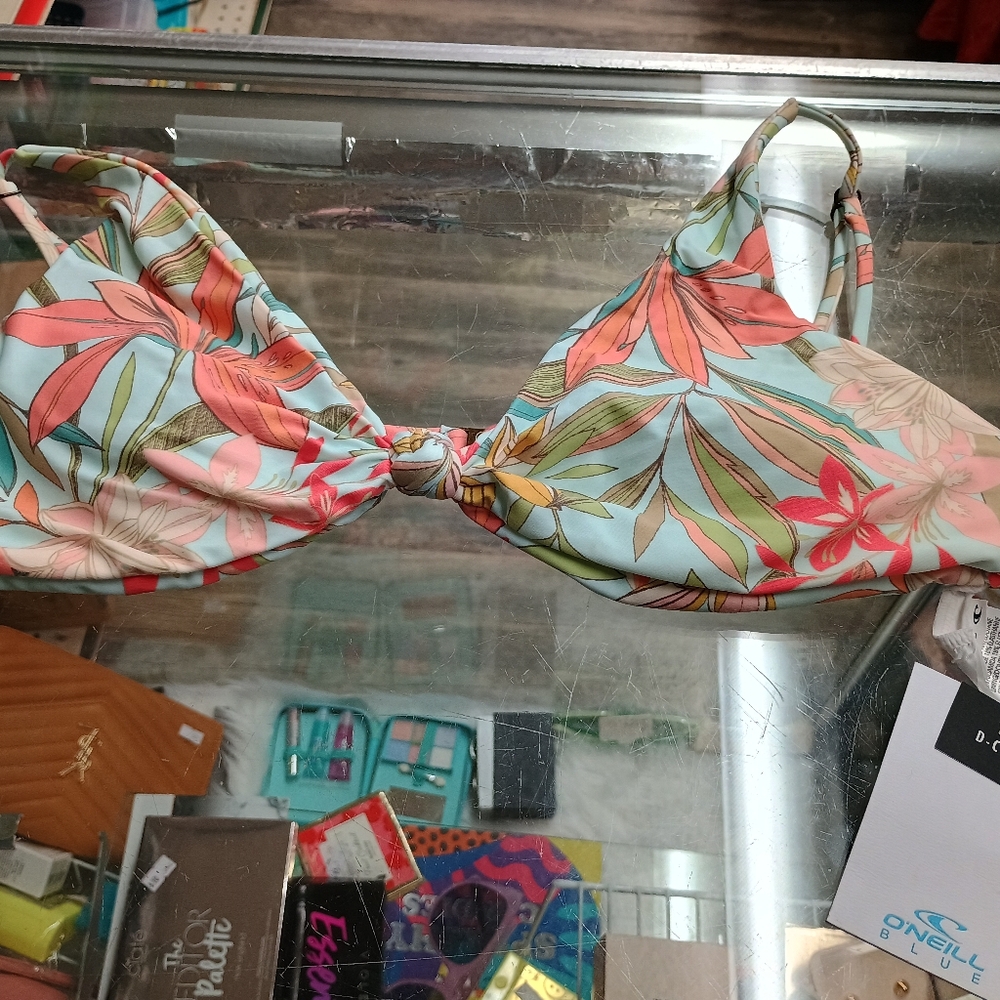 O'Neill XL D Cup Swim Top NEW